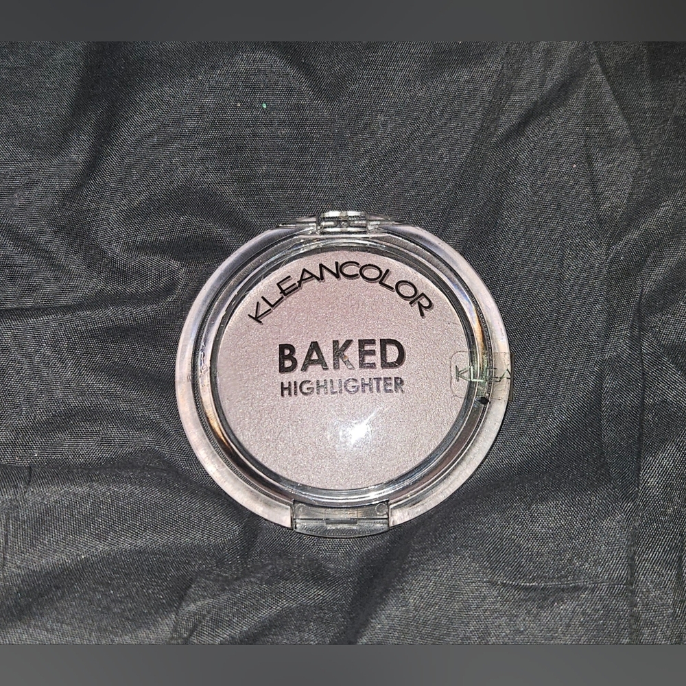 Kleancolor Baked Highlighter In Pearl 0.14oz BNIB Didcontinued